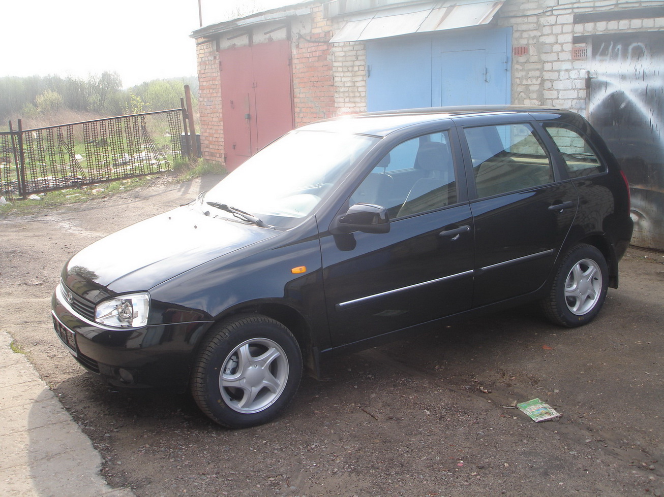  'Dsc09710'     (Lada Kalina) 